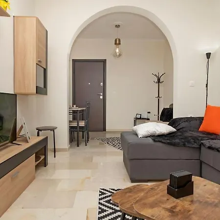 Apartment M&r